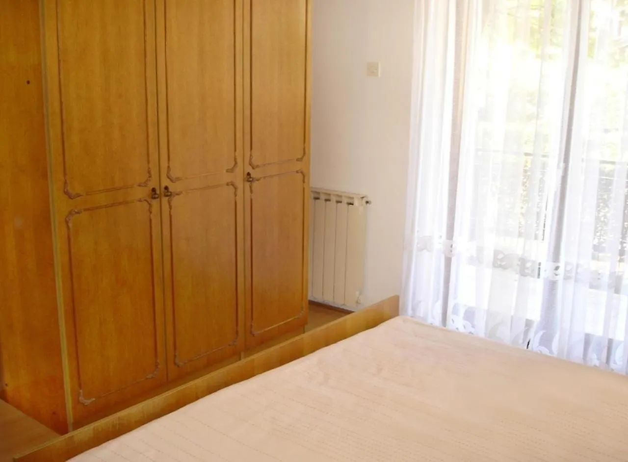 Apartment Wohnung In Umag Mit Gepflegtem Garten Croatia